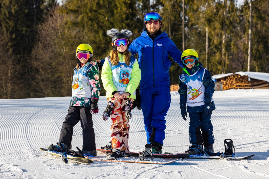 Feryjny kurs snowboardowy – relacja z udanych pięciu dni na stoku!